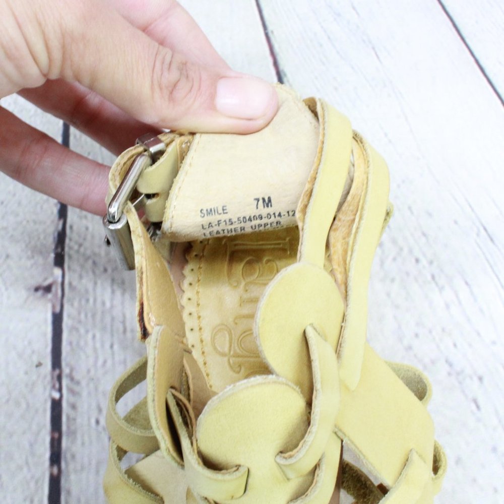 Latigo Smile Yellow Leather Cage Casual Huarache Wedge Sandal Size 7 M - Picture 7 of 9
